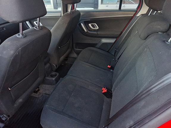 Skoda Fabia 6 of 12