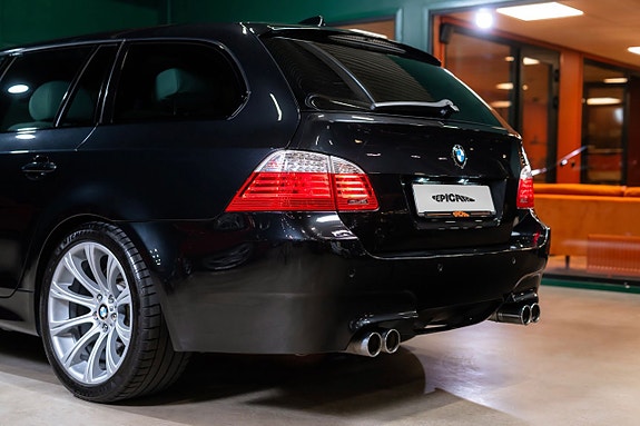 BMW M5 4 of 25