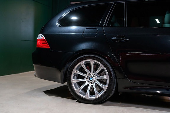 BMW M5 8 of 25