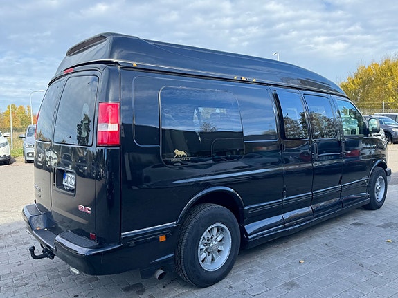 GMC Vandura 4 of 10