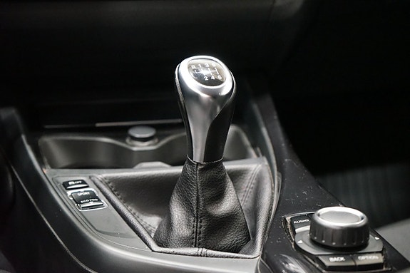 BMW 118d 12 of 18
