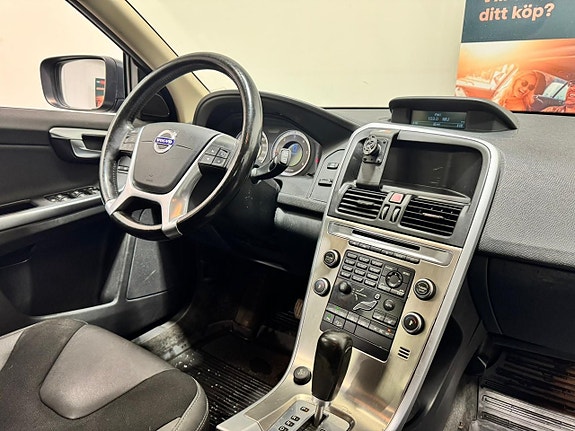 Volvo XC60 7 of 15