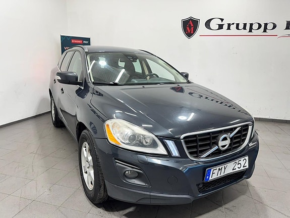 Volvo XC60 10 of 15