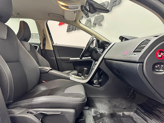 Volvo XC60 9 of 15