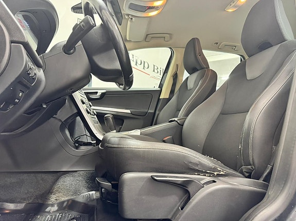 Volvo XC60 15 of 15