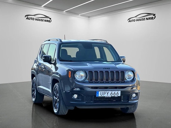 Jeep Renegade 4 of 24