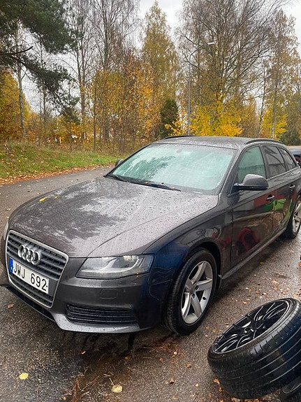 Audi A4 1.8 A-Traktor (Väntande)
