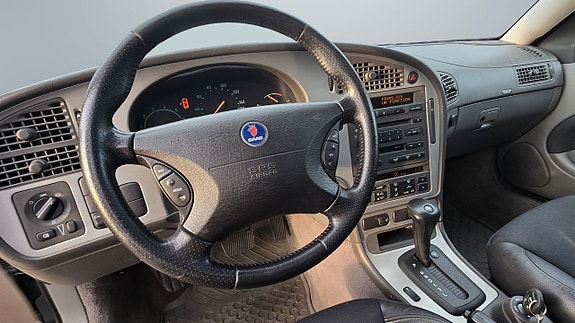 Saab 9-5 3 of 6