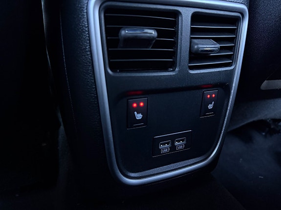 Dodge Charger 11 of 18