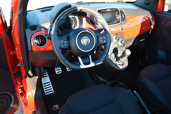 Abarth 595C 19 of 28