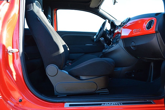 Abarth 595C 22 of 28