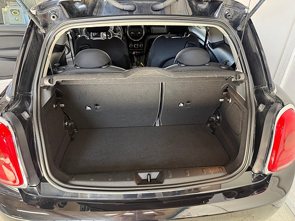 MINI Cooper 12 of 14