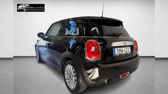 MINI Cooper 3 of 5