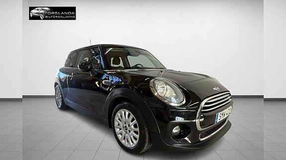 MINI Cooper 5 of 5