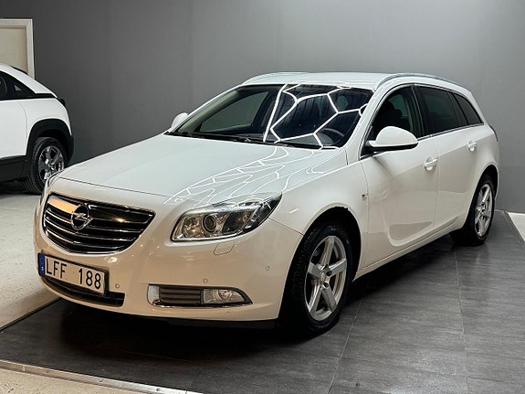 Opel Insignia 3 of 5