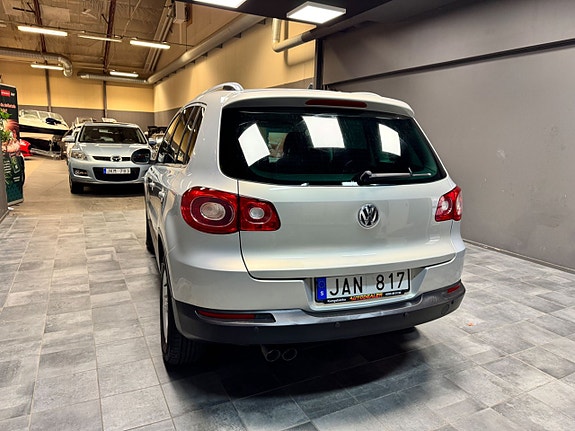 Volkswagen Tiguan 4 of 9