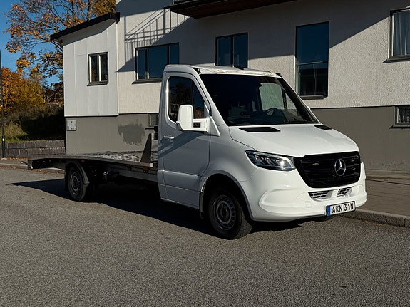 Mercedes-Benz Sprinter 208 2 of 5
