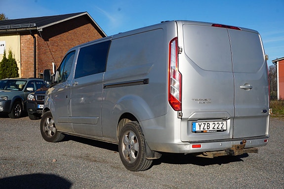 Ford Transit Custom 2 of 5