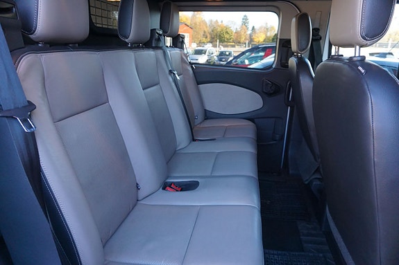 Ford Transit Custom 4 of 5