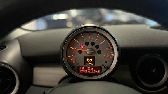 MINI Clubman Cooper 11 of 16