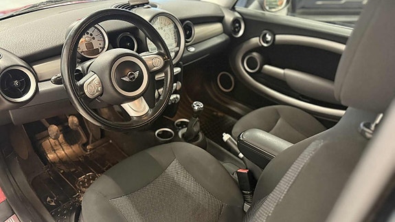 MINI Clubman Cooper 8 of 16
