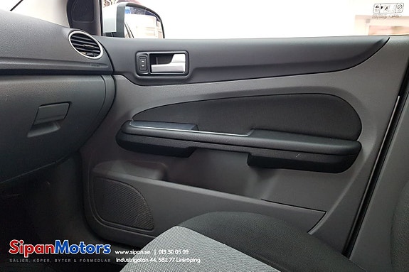 Ford Focus 17 of 20