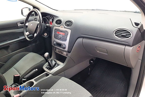 Ford Focus 13 of 20