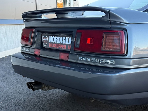 Toyota Supra 9 of 14