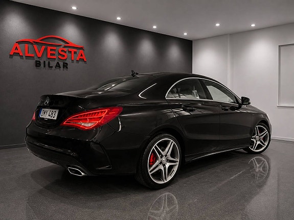 Mercedes-Benz CLA200 2 of 5