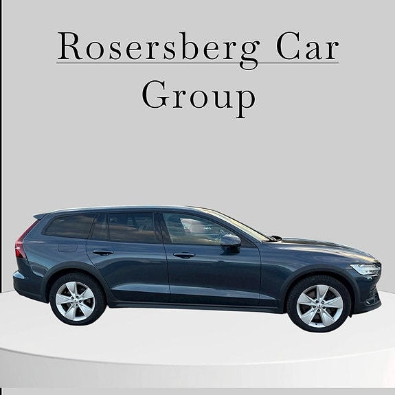Volvo V60 Cross Country 7 of 23
