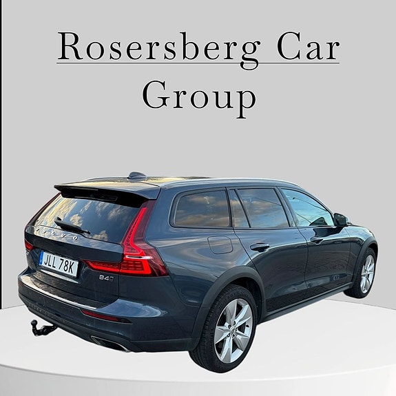 Volvo V60 Cross Country 3 of 23