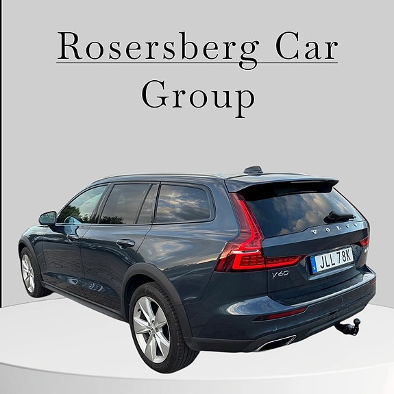 Volvo V60 Cross Country 2 of 23