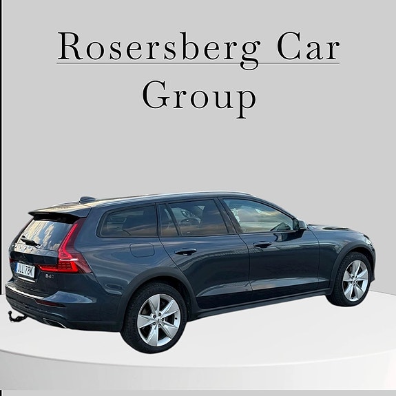 Volvo V60 Cross Country 8 of 23