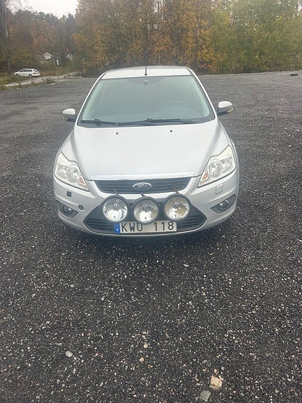 Ford Focus 5 of 8