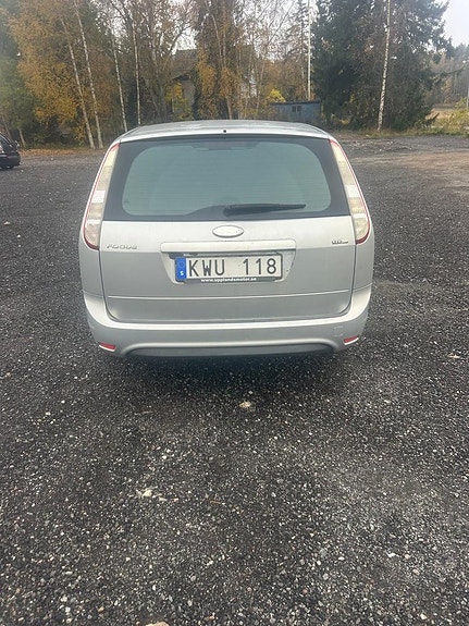 Ford Focus 6 of 8
