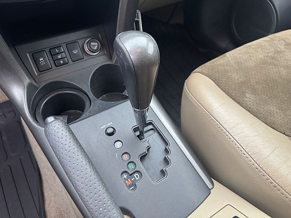 Toyota RAV4 17 of 20