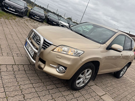Toyota RAV4 20 of 20