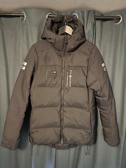 Product image 1 of 4