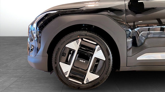 Kia EV3 9 of 12