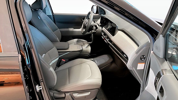 Kia EV3 3 of 12