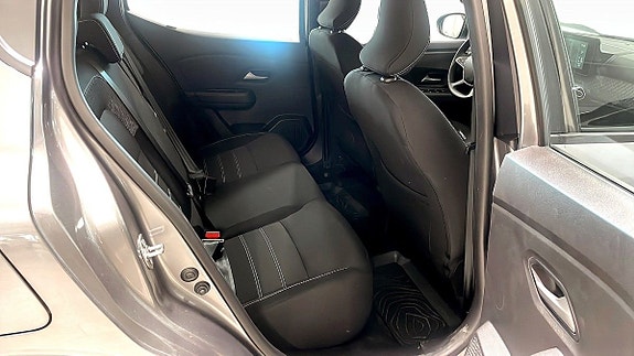 Dacia Sandero 20 of 30