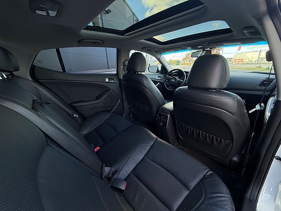 Kia Optima 14 of 21
