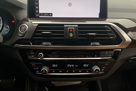 BMW X3 27 of 30