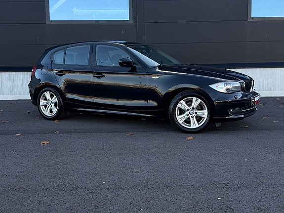 BMW 116i 4 of 5