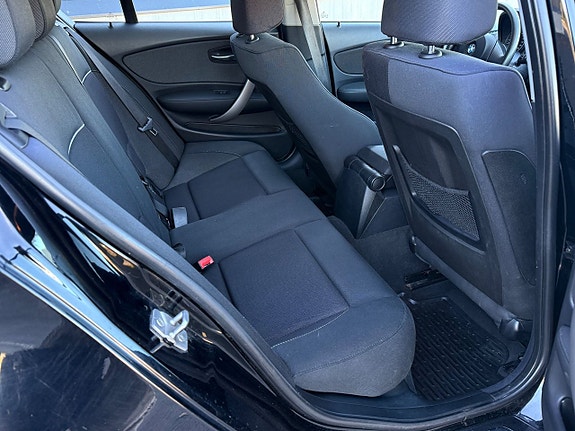 BMW 116i 11 of 12