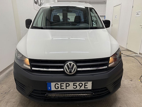 Volkswagen Caddy Maxi 2 of 5