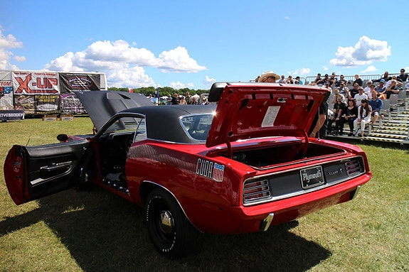 Plymouth Barracuda 2 of 15