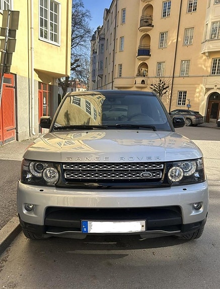 Land Rover Range Rover Sport 5 of 5