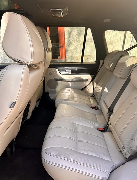 Land Rover Range Rover Sport 3 of 5