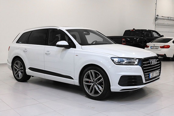 Audi Q7 3 of 5